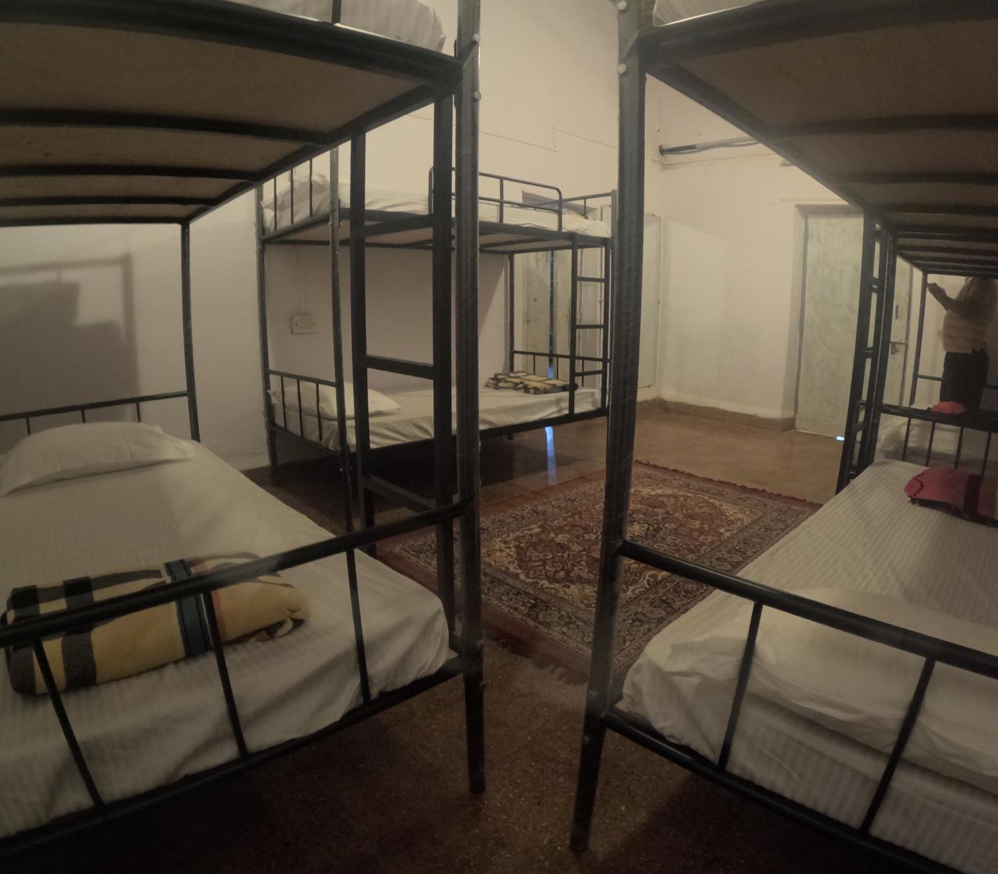 Streetmates Hostel Анжуна Екстер'єр фото
